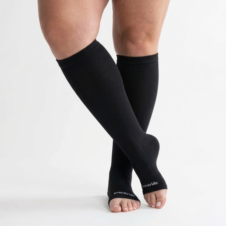 Calcetines de compresión anchos de bambú sin dedos